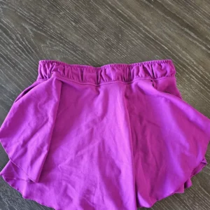 Womens Clothing / Motion Short XS Size